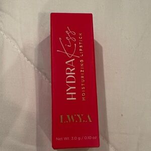 Hydra Kiss Moisturizing Lipstick - Coral Mist by Kim Gravel